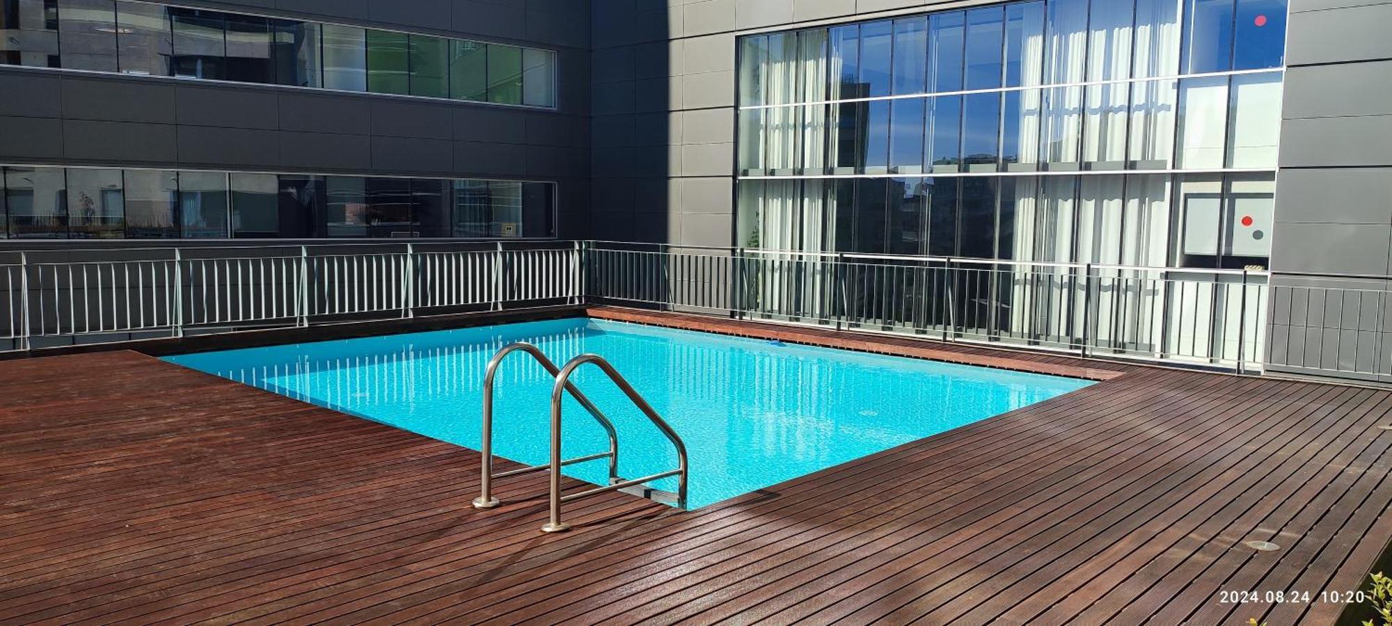 Nice Duplex Apartment With Free Pool And Garage Lisboa Exteriör bild